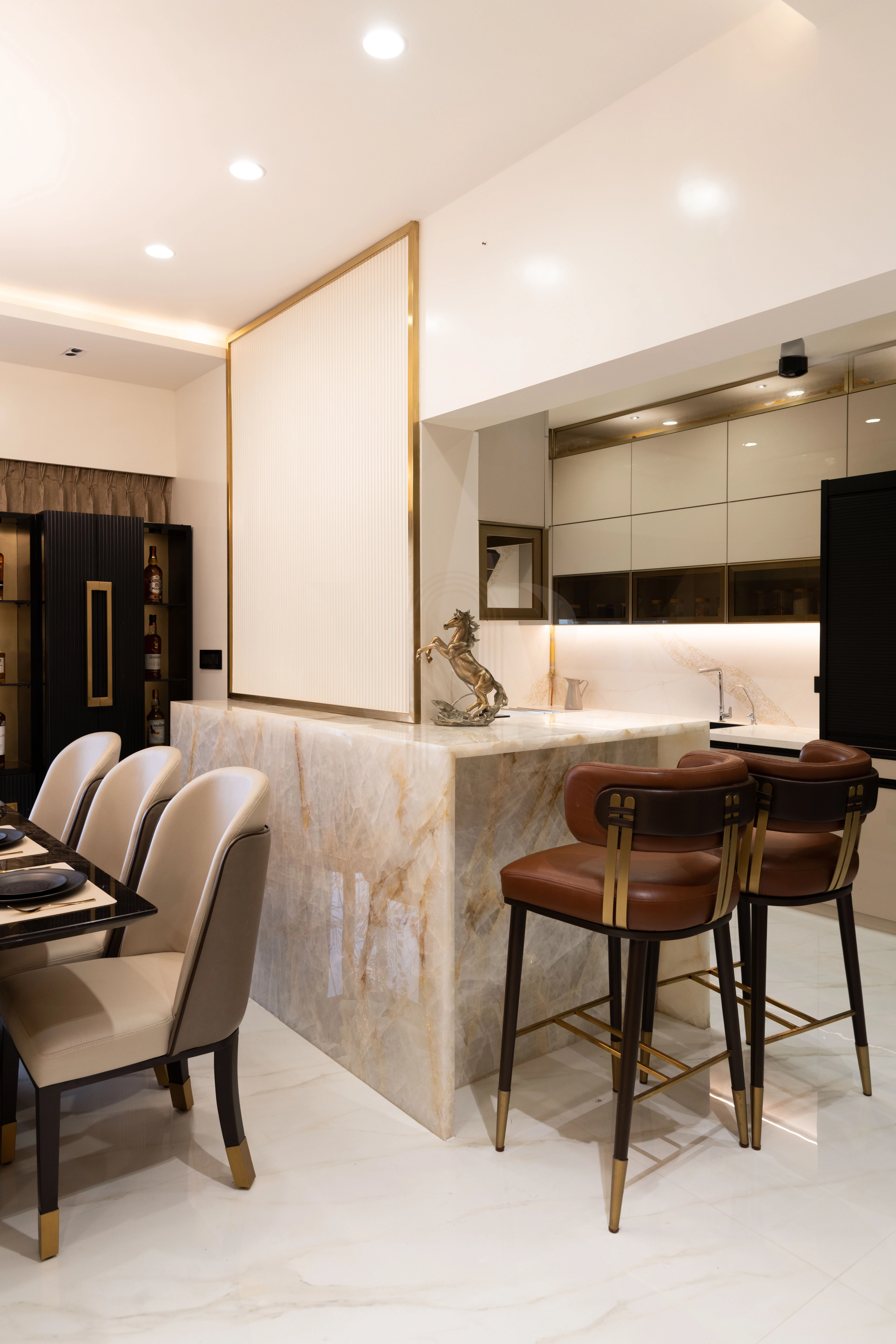 Contemporary pendant dining lighting