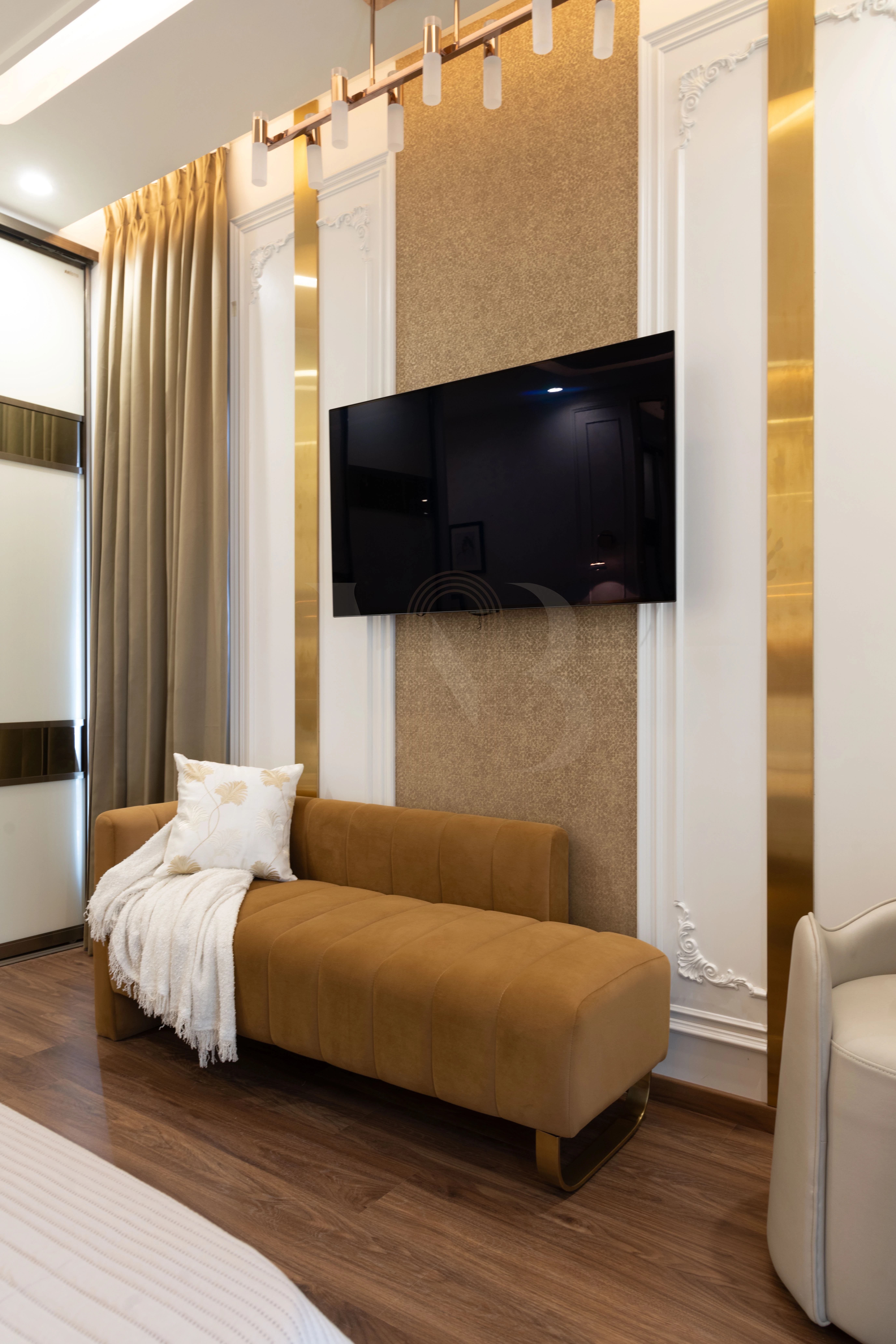 Master bedroom integrated dresser unit