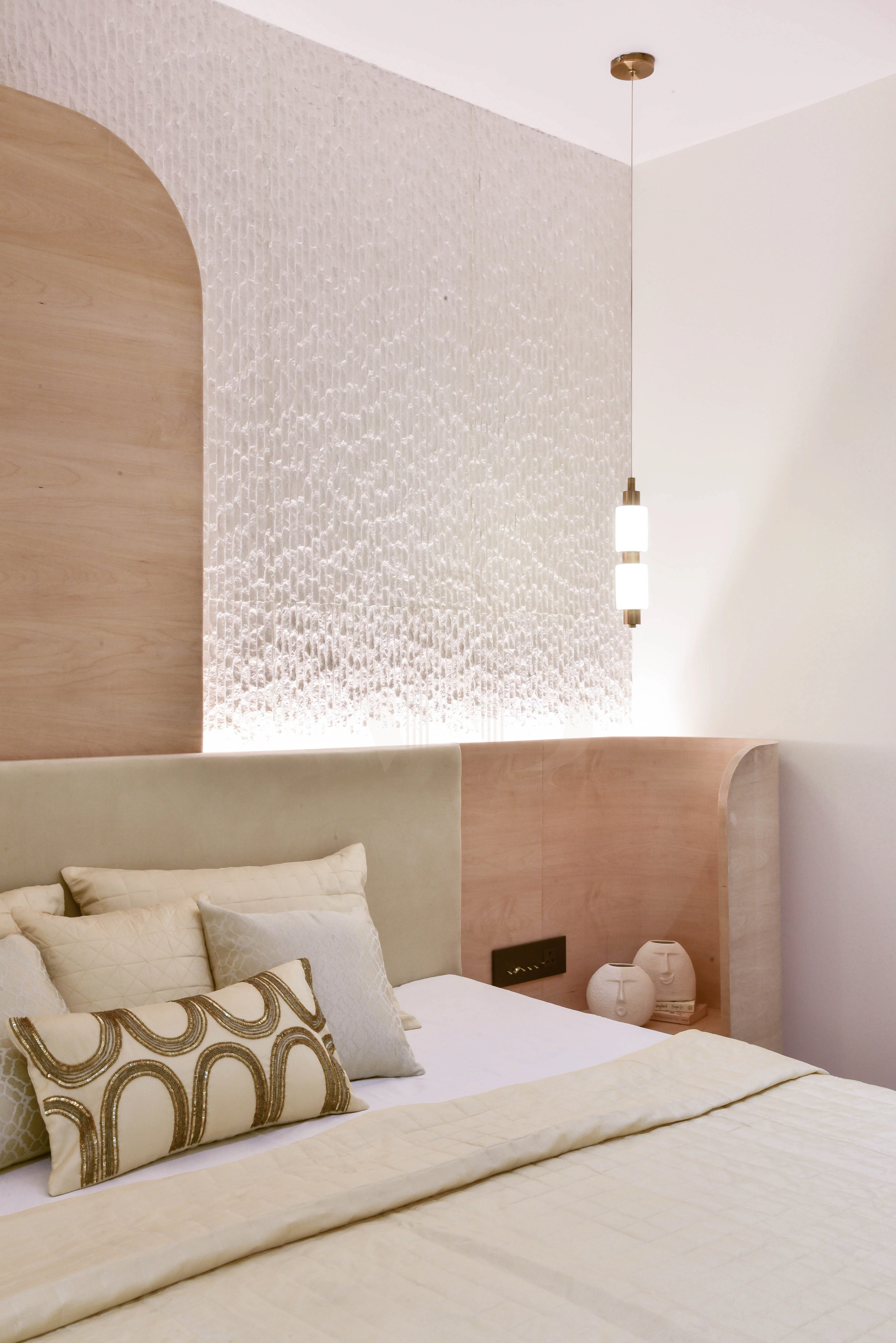 Soft linen textures and styling