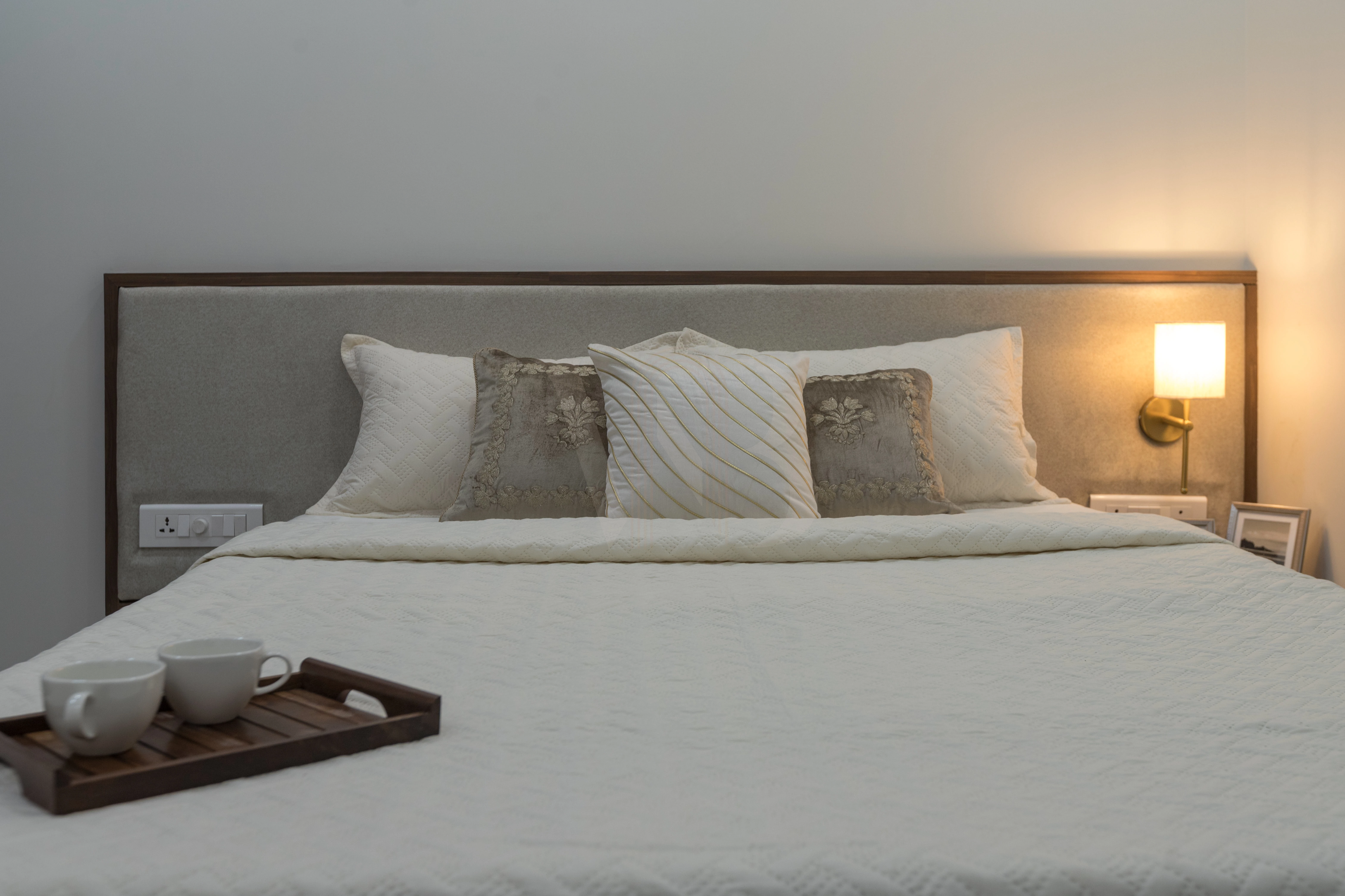 Integrated guest room study desk and floating shelf