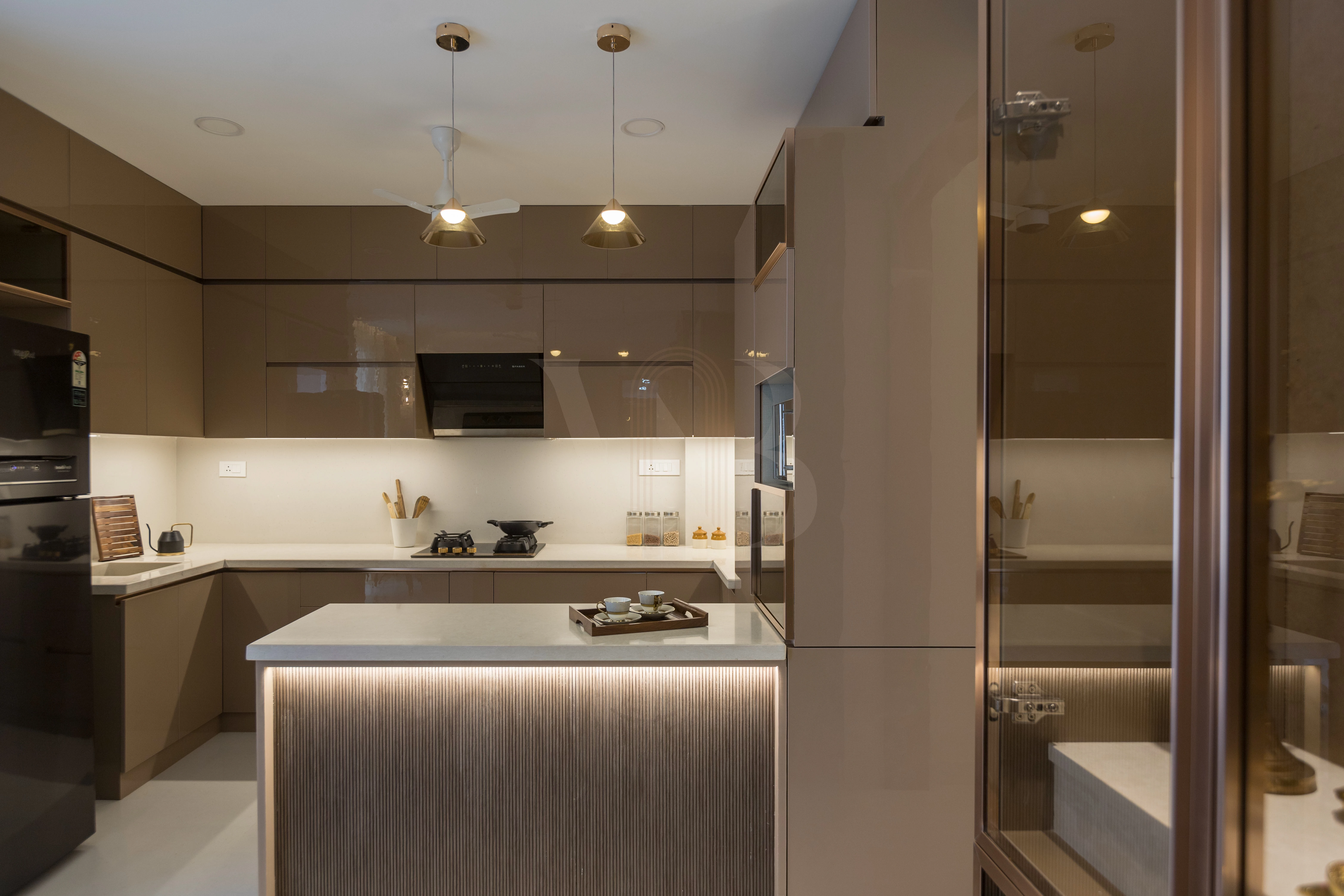 Kitchen under cabinet task lighting profile